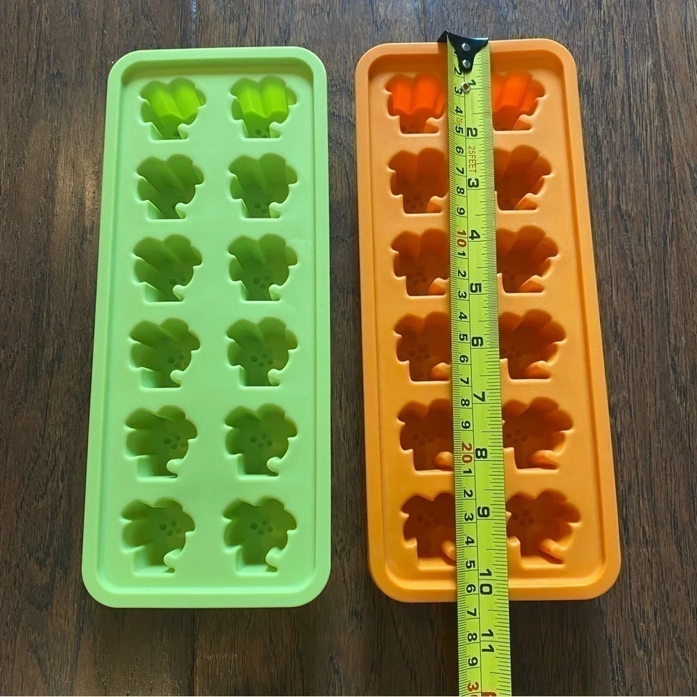 EUC 2 palm tree silicone ice cube trays